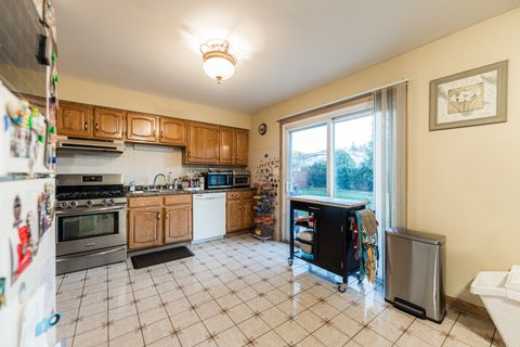 Tiny photo for 1527 W Holtz Avenue, Addison, IL 60101 (MLS # 12511390)