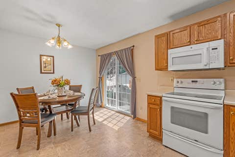 Tiny photo for 3004 N Gaines Street, Davenport, IA 52804 (MLS # 12667338)