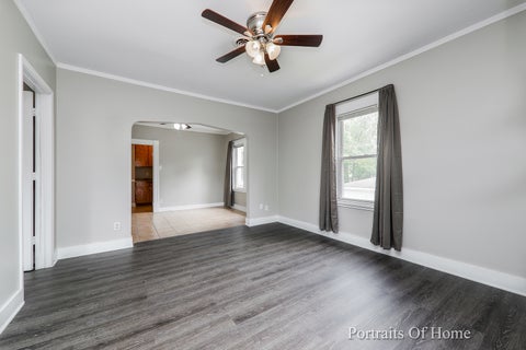 Tiny photo for 812 S Jefferson Avenue, Lockport, IL 60441 (MLS # 12735359)