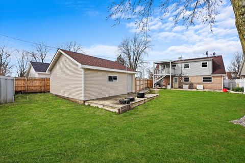 Tiny photo for 10937 Moody Avenue, Chicago Ridge, IL 60415 (MLS # 12326897)