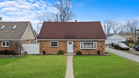 Photo of 10937 Moody Avenue, Chicago Ridge, IL 60415 (MLS # 12326897)