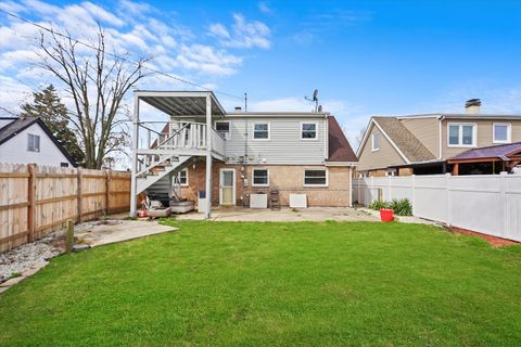 Tiny photo for 10937 Moody Avenue, Chicago Ridge, IL 60415 (MLS # 12326897)