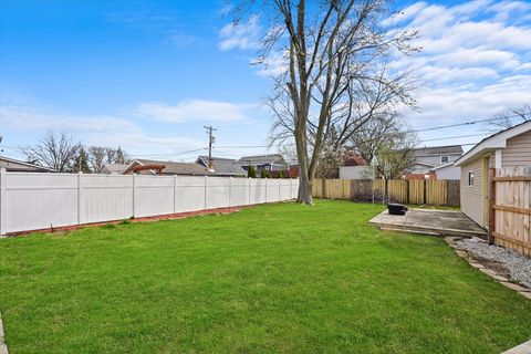 Tiny photo for 10937 Moody Avenue, Chicago Ridge, IL 60415 (MLS # 12326897)