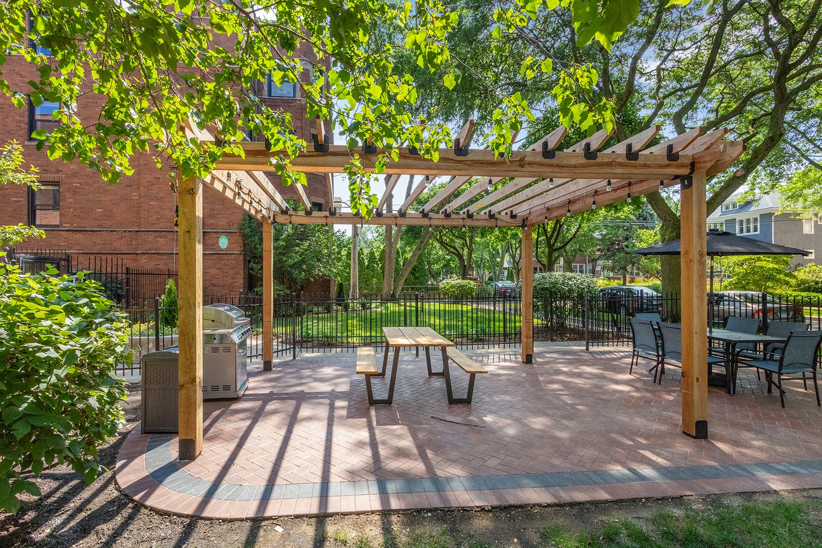 1554 W Juneway Terrace 2R