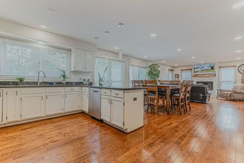 Tiny photo for 620 Salceda Drive, Mundelein, IL 60060 (MLS # 12468722)