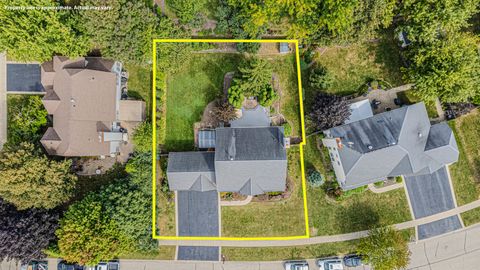 Tiny photo for 620 Salceda Drive, Mundelein, IL 60060 (MLS # 12468722)