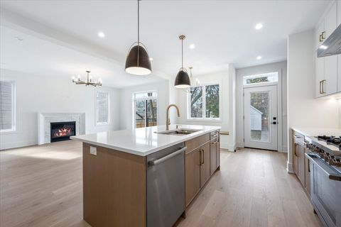 Tiny photo for 1042 Dewey Avenue, Evanston, IL 60202 (MLS # 12570173)