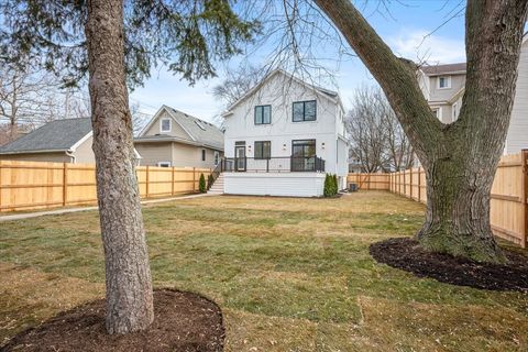 Tiny photo for 1042 Dewey Avenue, Evanston, IL 60202 (MLS # 12570173)