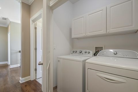 Tiny photo for 7524 W Jonquil Terrace, Niles, IL 60714 (MLS # 12478827)