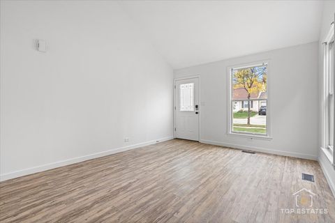 Tiny photo for 1011 Wesley Lane, Algonquin, IL 60102 (MLS # 12503345)