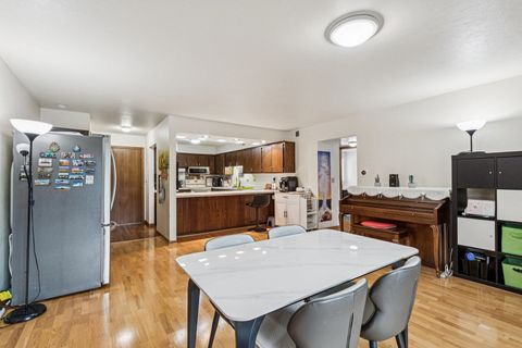 Tiny photo for 522 E ALGONQUIN Road #201, Schaumburg, IL 60173 (MLS # 12474060)