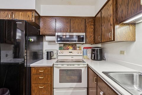 Tiny photo for 522 E ALGONQUIN Road #201, Schaumburg, IL 60173 (MLS # 12474060)