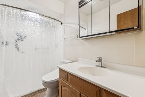 Tiny photo for 522 E ALGONQUIN Road #201, Schaumburg, IL 60173 (MLS # 12474060)