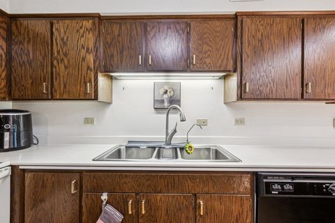 Tiny photo for 522 E ALGONQUIN Road #201, Schaumburg, IL 60173 (MLS # 12474060)
