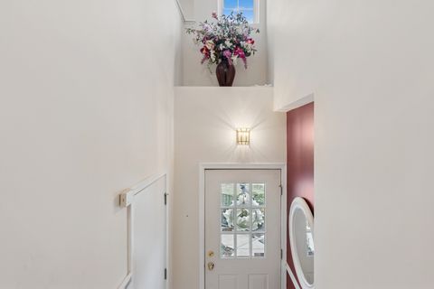 Tiny photo for 6 Arboretum Drive, Lombard, IL 60148 (MLS # 12505280)