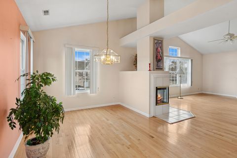 Tiny photo for 6 Arboretum Drive, Lombard, IL 60148 (MLS # 12505280)