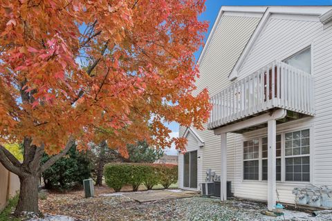 Tiny photo for 6 Arboretum Drive, Lombard, IL 60148 (MLS # 12505280)