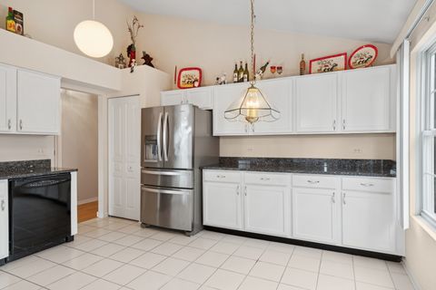 Tiny photo for 6 Arboretum Drive, Lombard, IL 60148 (MLS # 12505280)