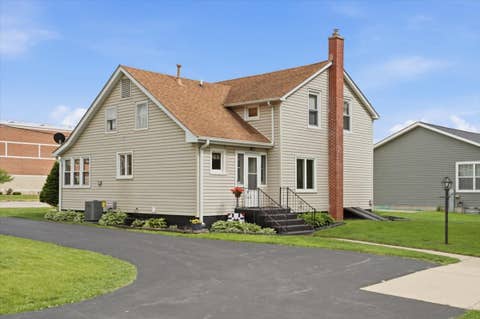Tiny photo for 503 S Wells Street, Sandwich, IL 60548 (MLS # 12644039)