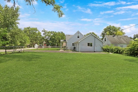 Tiny photo for 901 Flintwood Court, Round Lake Heights, IL 60073 (MLS # 12792043)