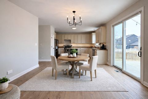 Tiny photo for 611 Paris Avenue, Oswego, IL 60543 (MLS # 12548671)