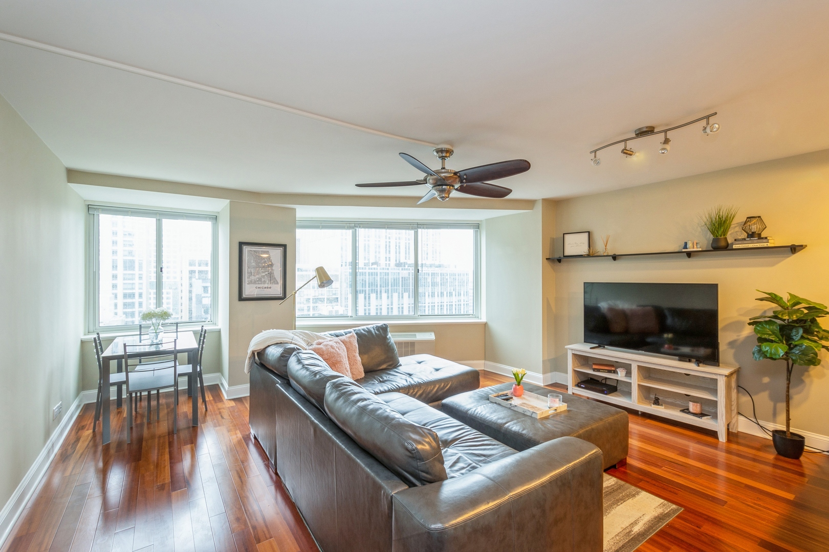 211 E Ohio Street 2803