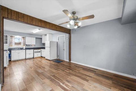 Tiny photo for 132 N Pinecrest Road, Bolingbrook, IL 60440 (MLS # 12594616)