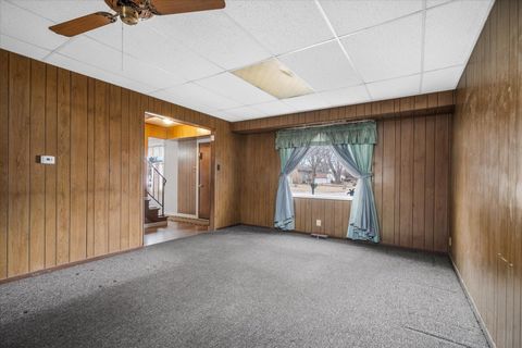 Tiny photo for 132 N Pinecrest Road, Bolingbrook, IL 60440 (MLS # 12594616)