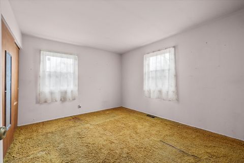 Tiny photo for 132 N Pinecrest Road, Bolingbrook, IL 60440 (MLS # 12594616)