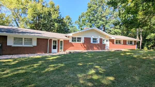 2030 CRESTWOOD LN, PALATINE, IL 60067 - Image 540141c0d1da37f00e8e3cfbab4e27aa/2368785752