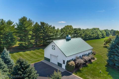 Tiny photo for 16 Ascot Lane, Barrington Hills, IL 60010 (MLS # 12478804)
