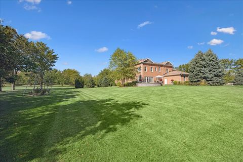 Tiny photo for 16 Ascot Lane, Barrington Hills, IL 60010 (MLS # 12478804)