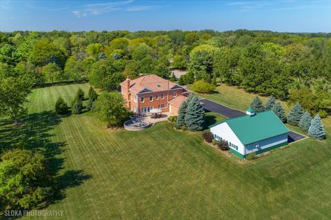 Tiny photo for 16 Ascot Lane, Barrington Hills, IL 60010 (MLS # 12478804)