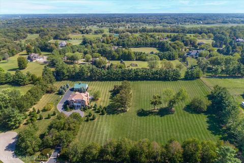 Tiny photo for 16 Ascot Lane, Barrington Hills, IL 60010 (MLS # 12478804)