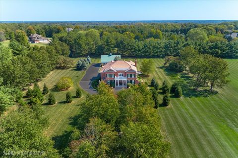 16 Ascot Lane Barrington Hills IL 60010