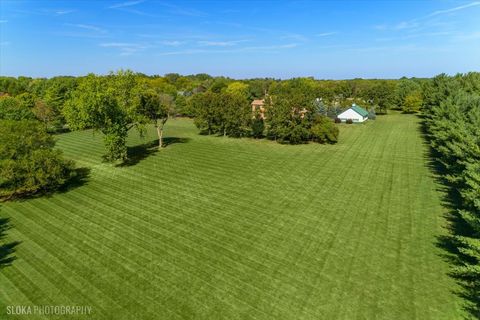 Tiny photo for 16 Ascot Lane, Barrington Hills, IL 60010 (MLS # 12478804)