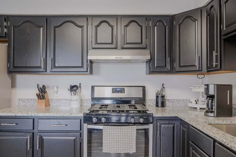 Tiny photo for 5065 Spinnaker Lane #E, Crown Point, IN 46307 (MLS # 12610962)