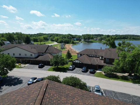 Tiny photo for 5065 Spinnaker Lane #E, Crown Point, IN 46307 (MLS # 12610962)