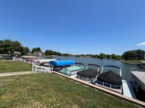 Tiny photo for 5065 Spinnaker Lane #E, Crown Point, IN 46307 (MLS # 12610962)