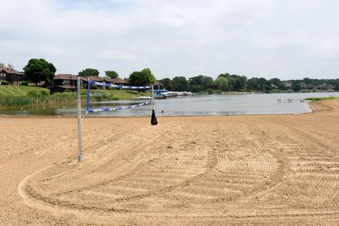 Tiny photo for 5065 Spinnaker Lane #E, Crown Point, IN 46307 (MLS # 12610962)