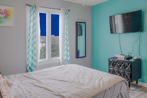 Tiny photo for 5065 Spinnaker Lane #E, Crown Point, IN 46307 (MLS # 12610962)