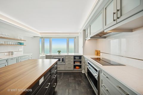 Tiny photo for 132 E Delaware Place #5106, Chicago, IL 60611 (MLS # 12387955)