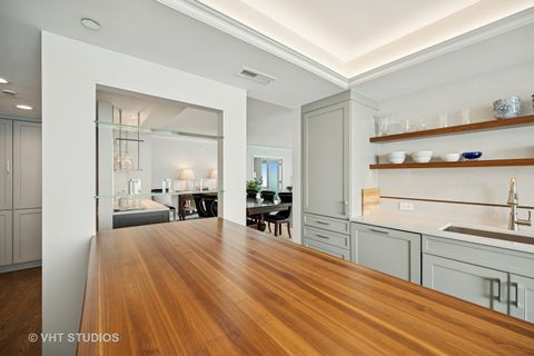 Tiny photo for 132 E Delaware Place #5106, Chicago, IL 60611 (MLS # 12387955)