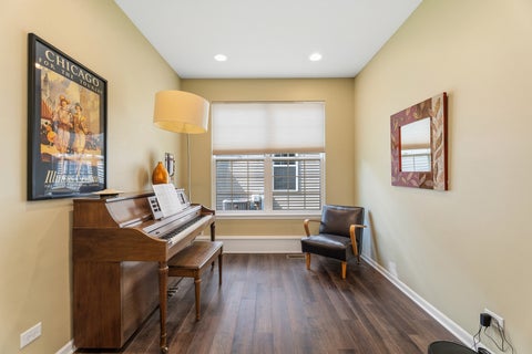 Tiny photo for 1119 Heathrow Lane, Aurora, IL 60502 (MLS # 12756717)