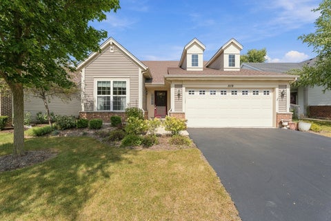 Photo of 1119 Heathrow Lane, Aurora, IL 60502 (MLS # 12756717)