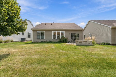 Tiny photo for 1119 Heathrow Lane, Aurora, IL 60502 (MLS # 12756717)