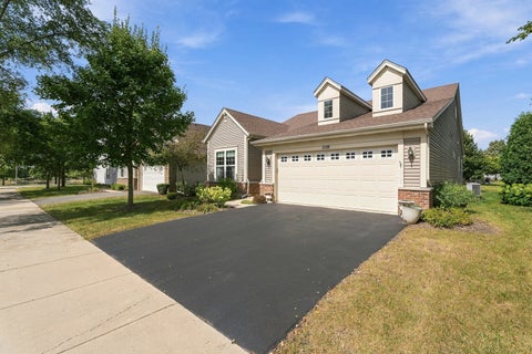 Tiny photo for 1119 Heathrow Lane, Aurora, IL 60502 (MLS # 12756717)