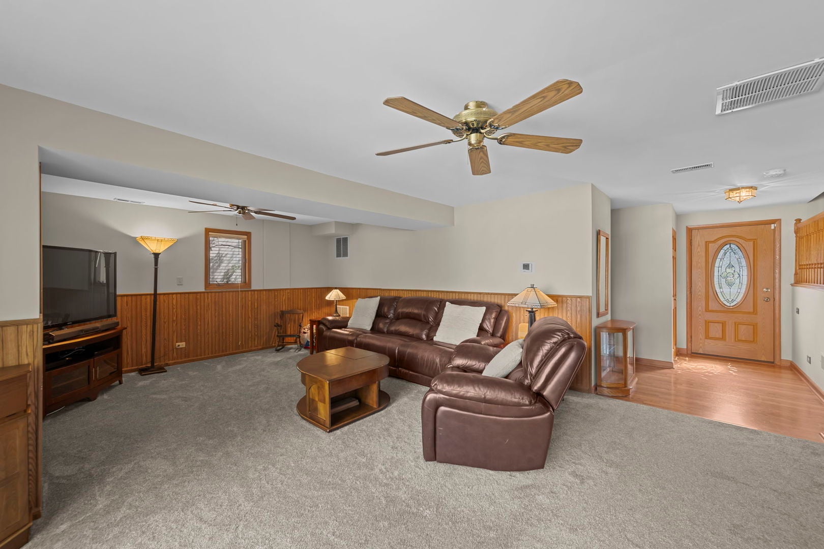 1476 Worden Way