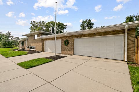 Tiny photo for 1554 Idlewild Lane, Homewood, IL 60430 (MLS # 12729607)