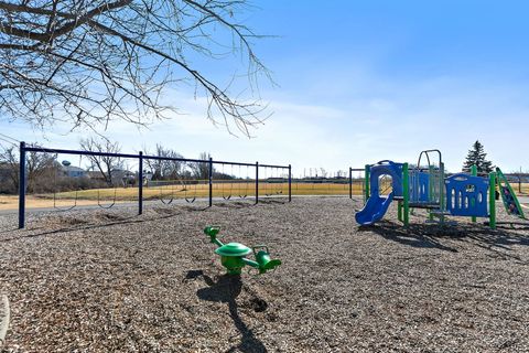 Tiny photo for 2581 Stanton Circle, Lake In The Hills, IL 60156 (MLS # 12569301)